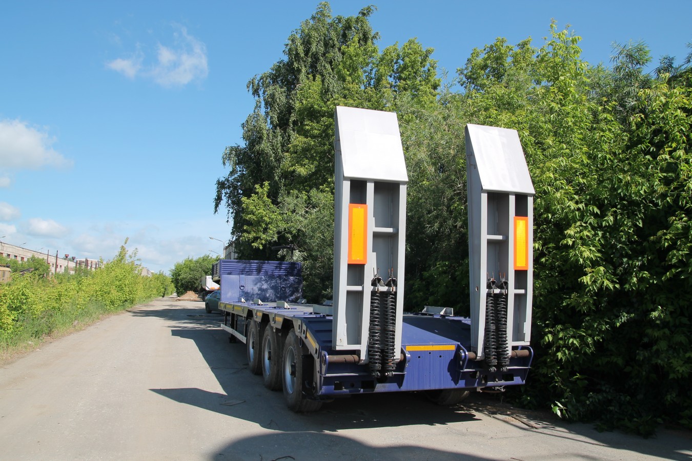 Полуприцеп-тяжеловоз чмзап-99064 по спецификации 081 к2