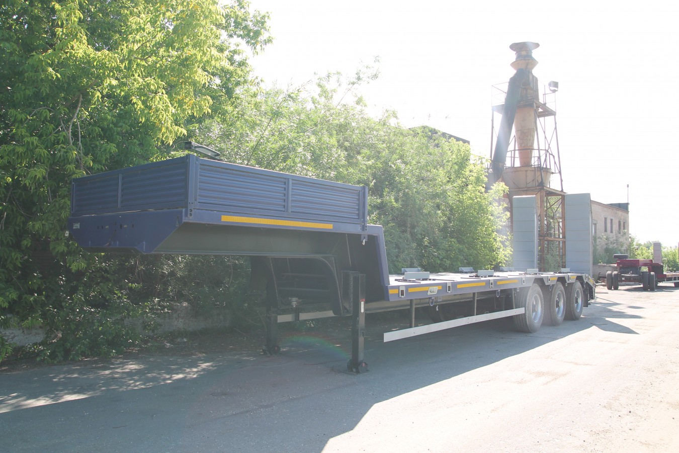 Полуприцеп-тяжеловоз чмзап-99064 по спецификации 081 к2