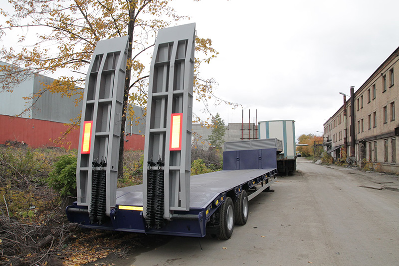 Низкорамный полуприцеп-тяжеловоз чмзап 938530 по спецификации 037 ук2