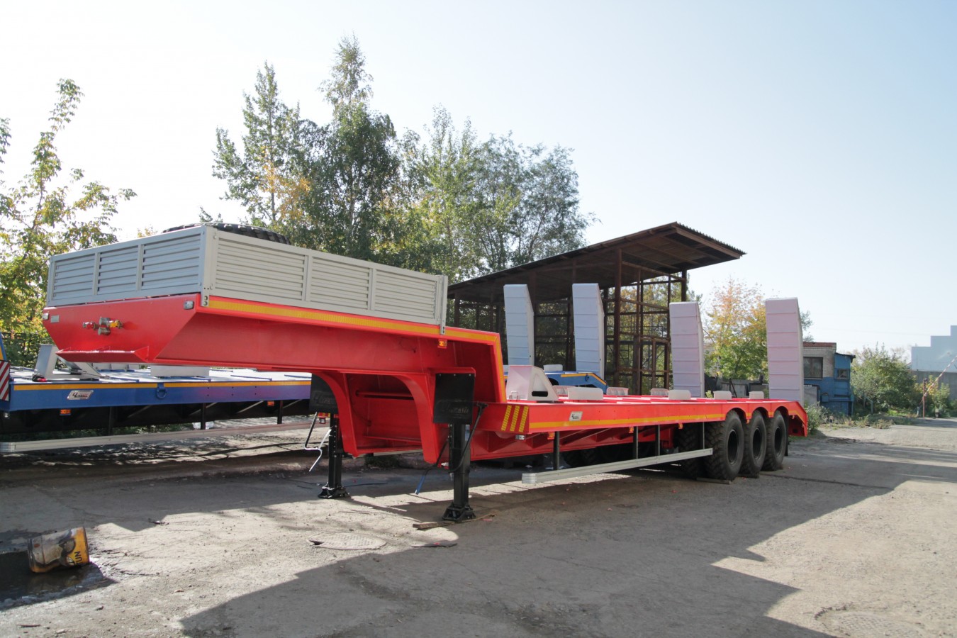 Полуприцеп-тяжеловоз чмзап 9990 по спецификации 074 м