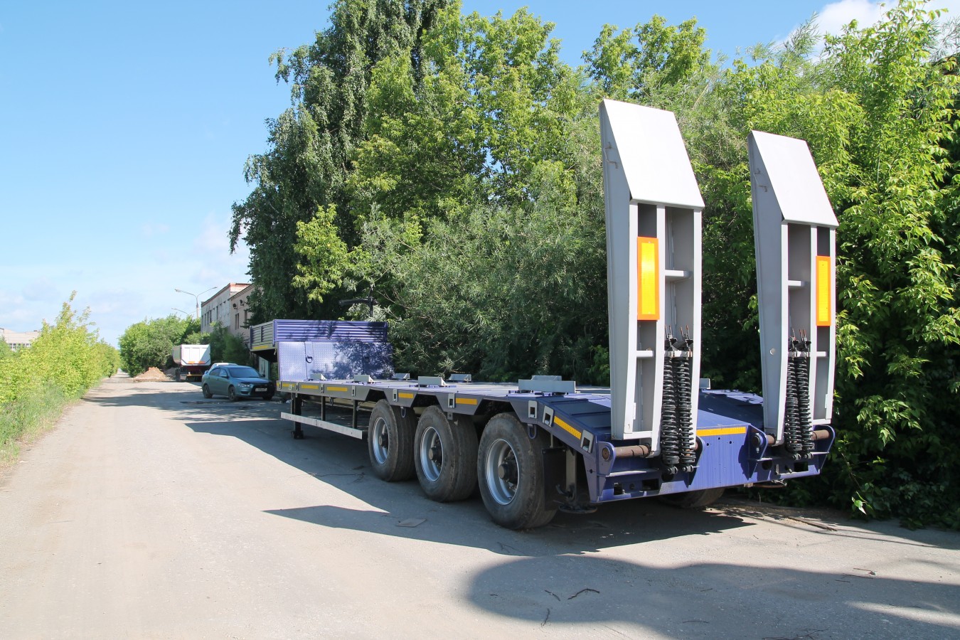 Полуприцеп-тяжеловоз чмзап-99064 по спецификации 081 к2