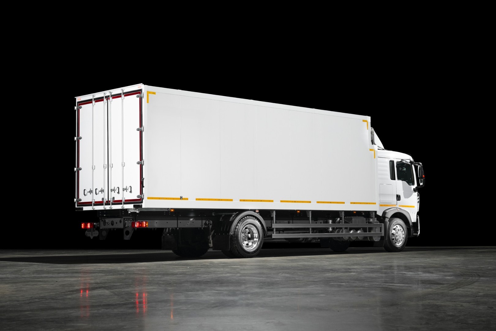 HOWO T5G 4x2 Фургон