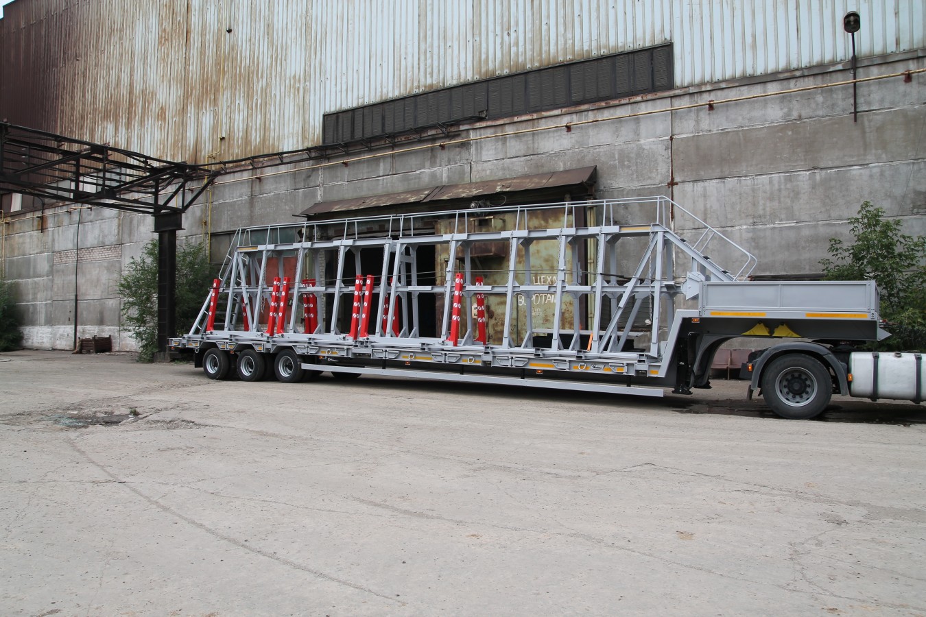 Панелевоз с фермой чмзап 99064 по спецификации 042 кнт