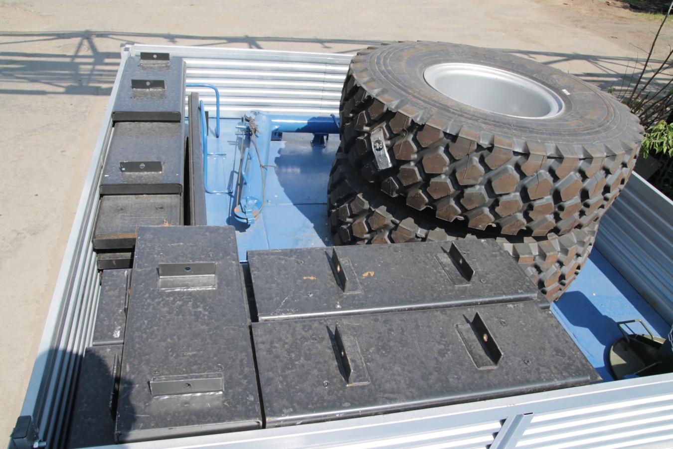 Полуприцеп-тяжеловоз чмзап 99903 по спецификации 070 я