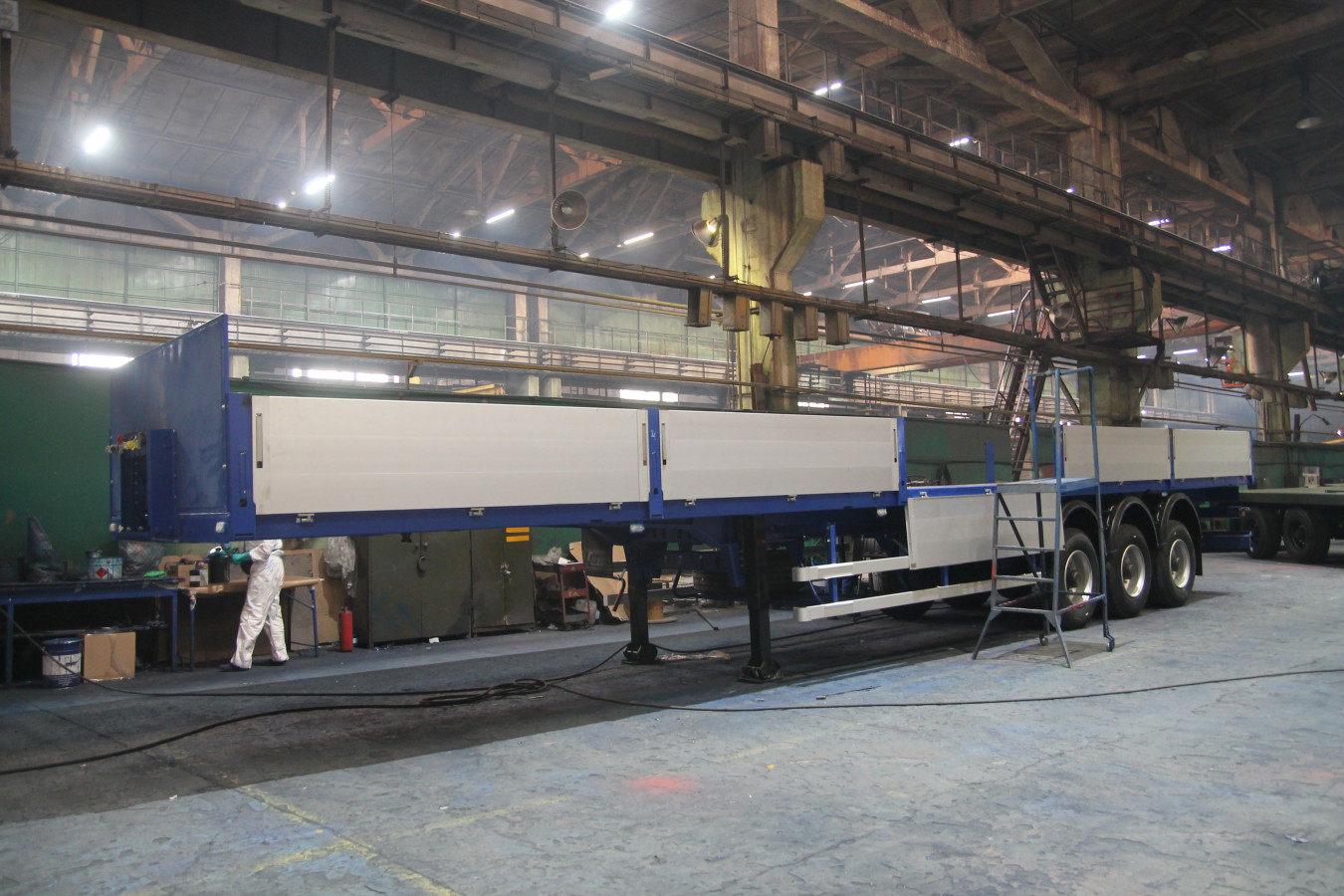 Полуприцеп бортовой чмзап 99065 по спецификации 031 пм4