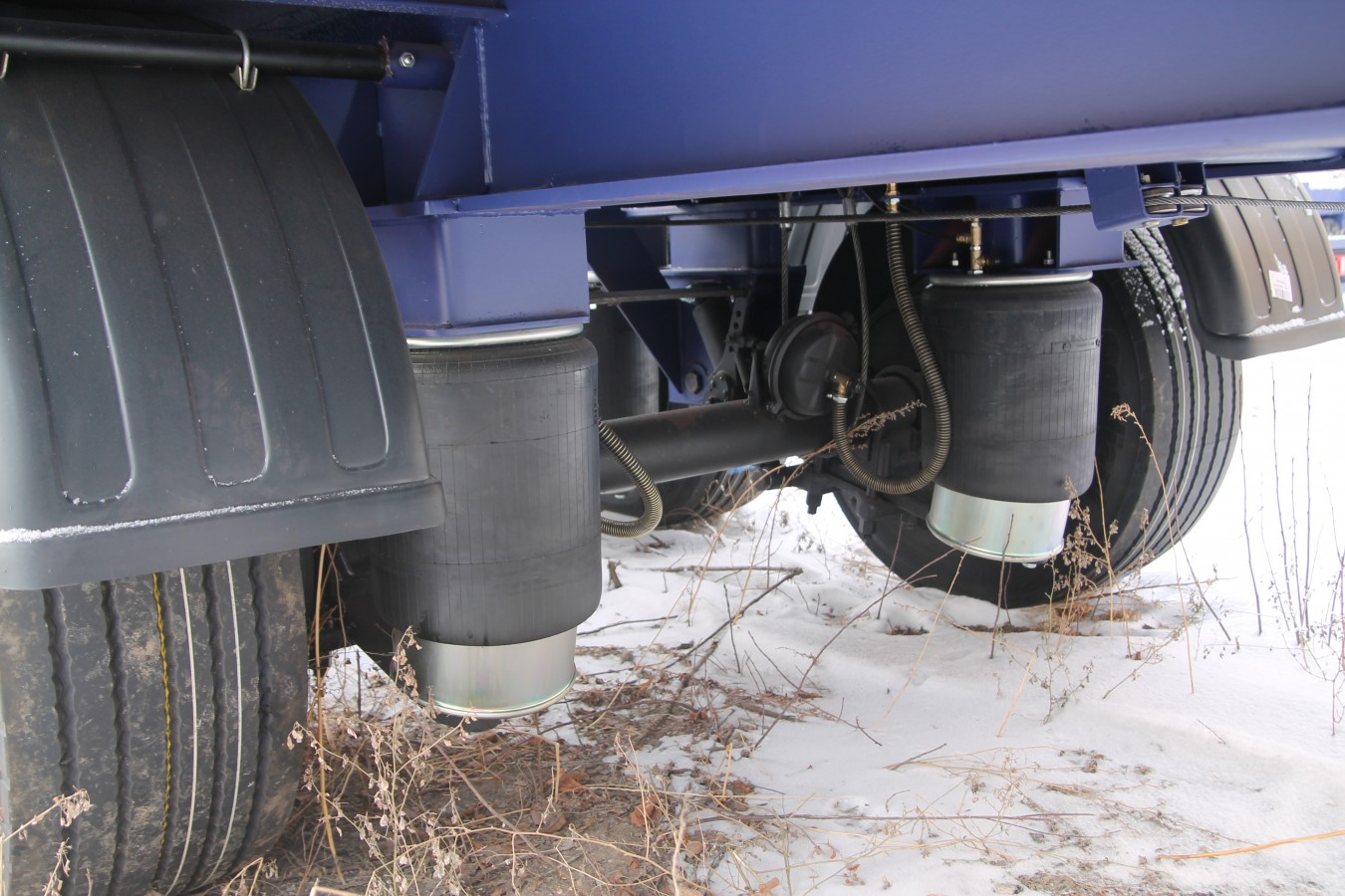 Полуприцеп-контейнеровоз чмзап 9911 по спецификации 053 п