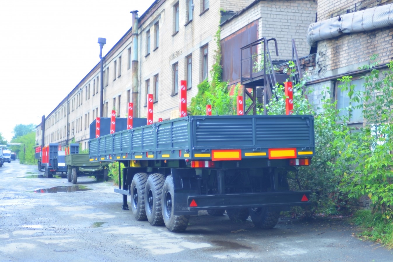 Полуприцеп бортовой чмзап 99065 по спецификации 038 б2