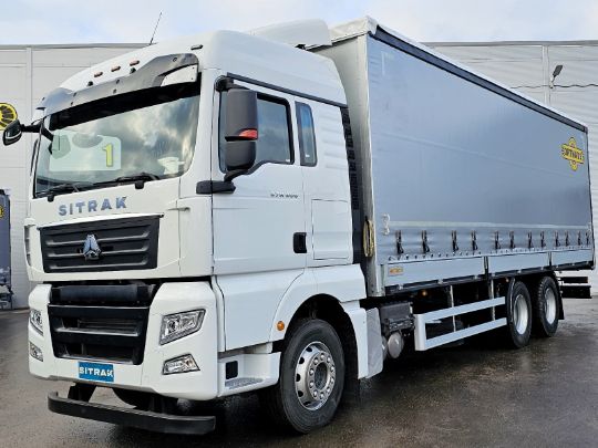 5.1.3.105.1.3.10 автомобиль бортовой с тентомsitrak c7h 6×2 zz1316v523he1