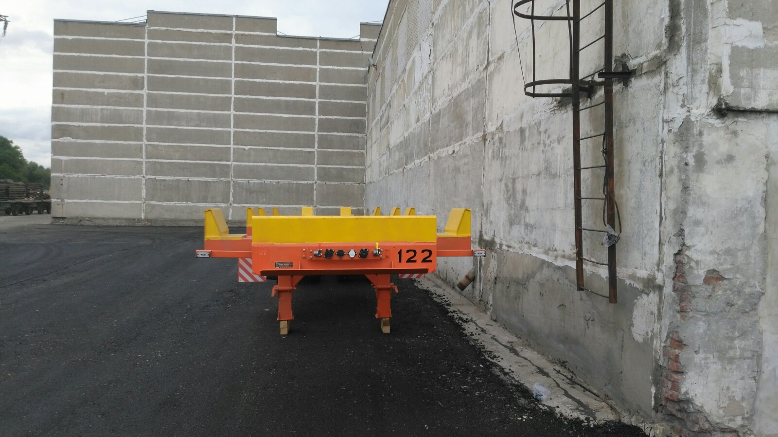 Скелетал-трейлер чмзап 602010 по спецификации 010 м4