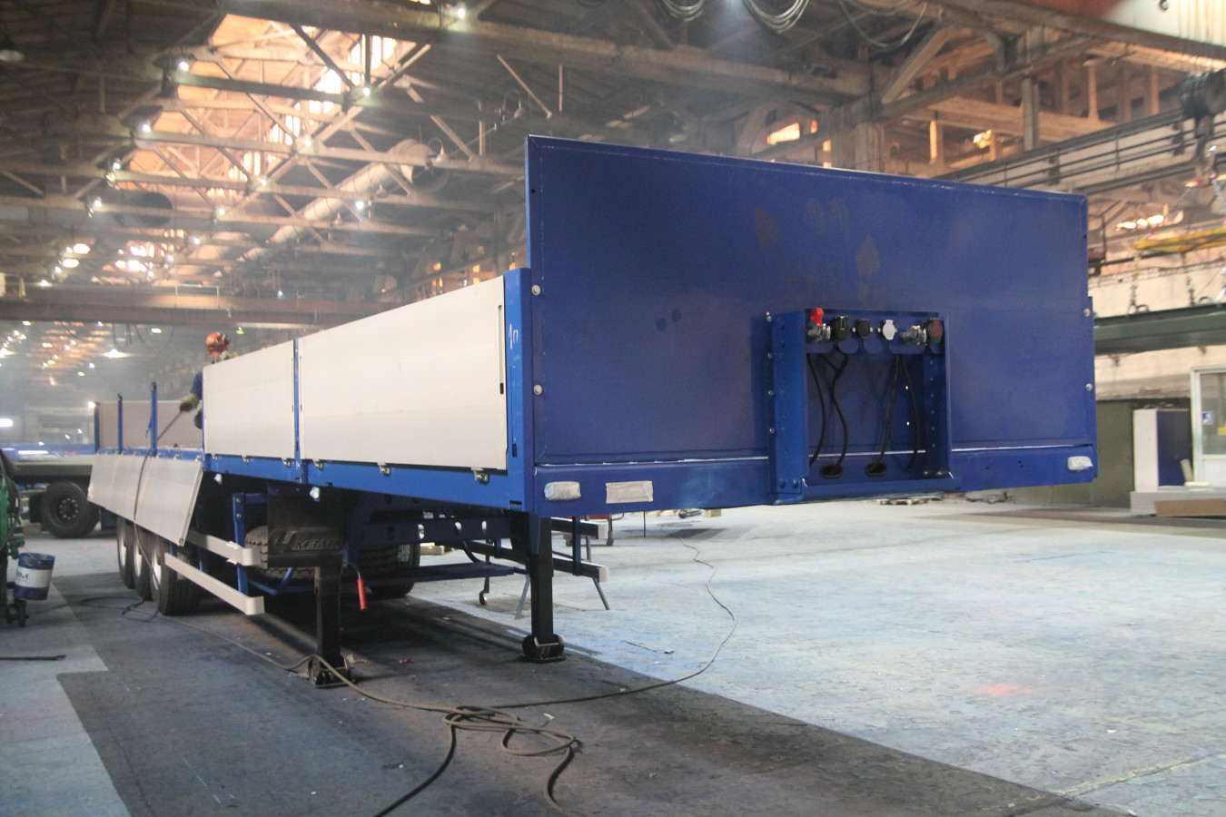 Полуприцеп бортовой чмзап 99065 по спецификации 031 пм4