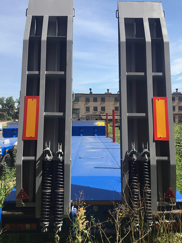 Низкорамный полуприцеп-тяжеловоз  чмзап 99064 по спецификации 042-02 ву5 пп4(100-01)