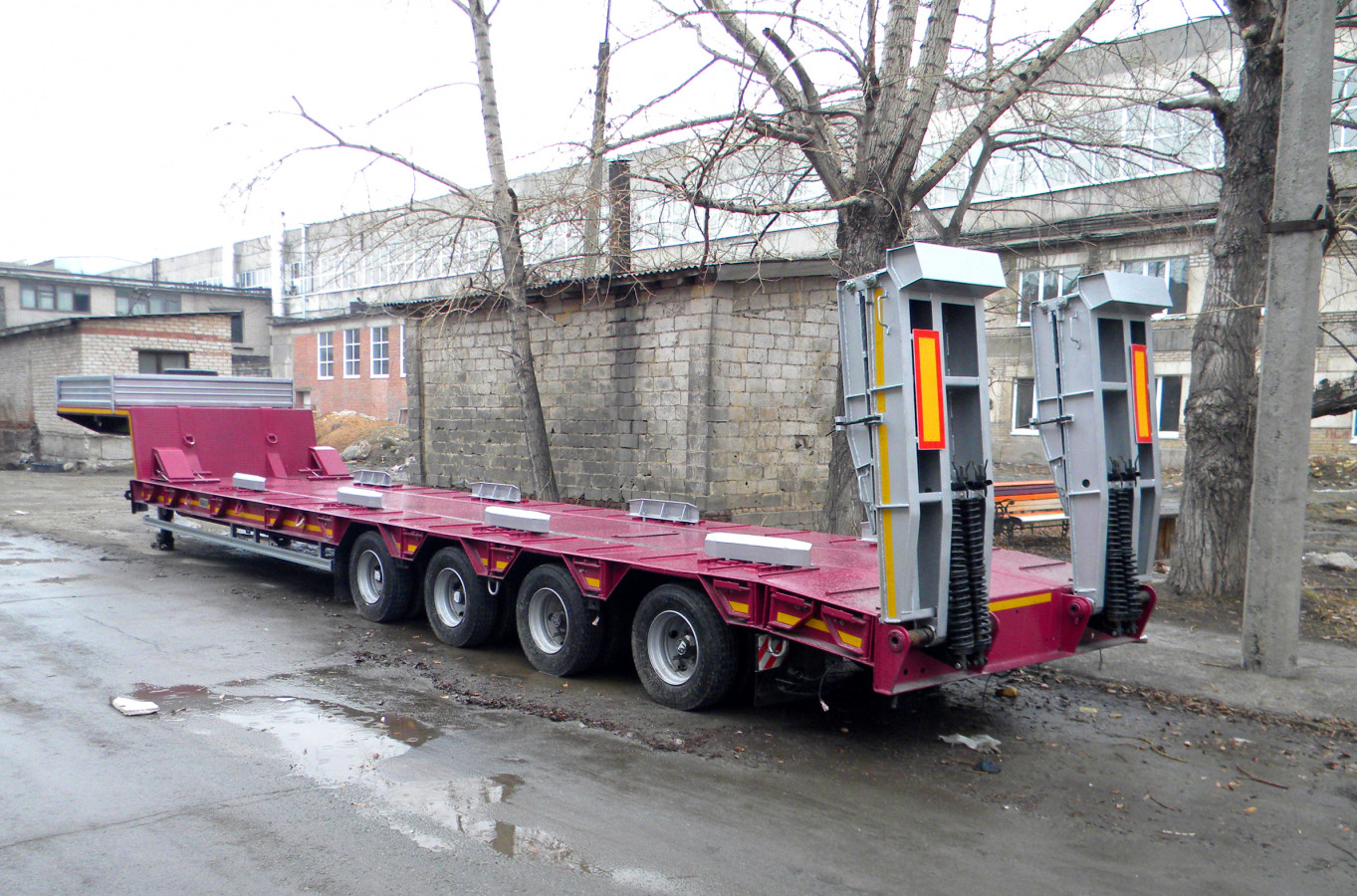 Низкорамный полуприцеп-тяжеловоз чмзап 99903 по спецификации 100-02