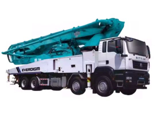 4.2.3.05автобетононасос sitrak c7h 8×4 zz5316gjbv516me длина стрелы 48 м