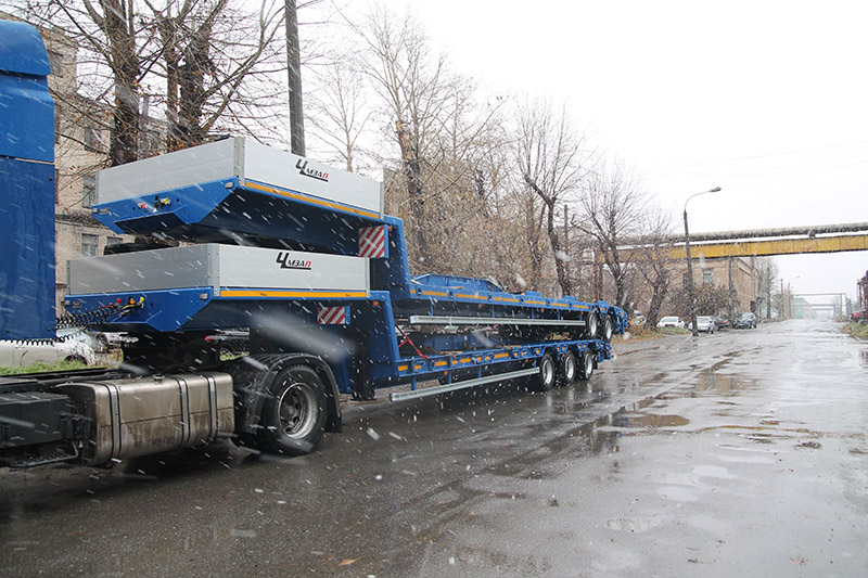 Низкорамный полуприцеп-тяжеловоз чмзап 99064 по спецификации 052 мт2