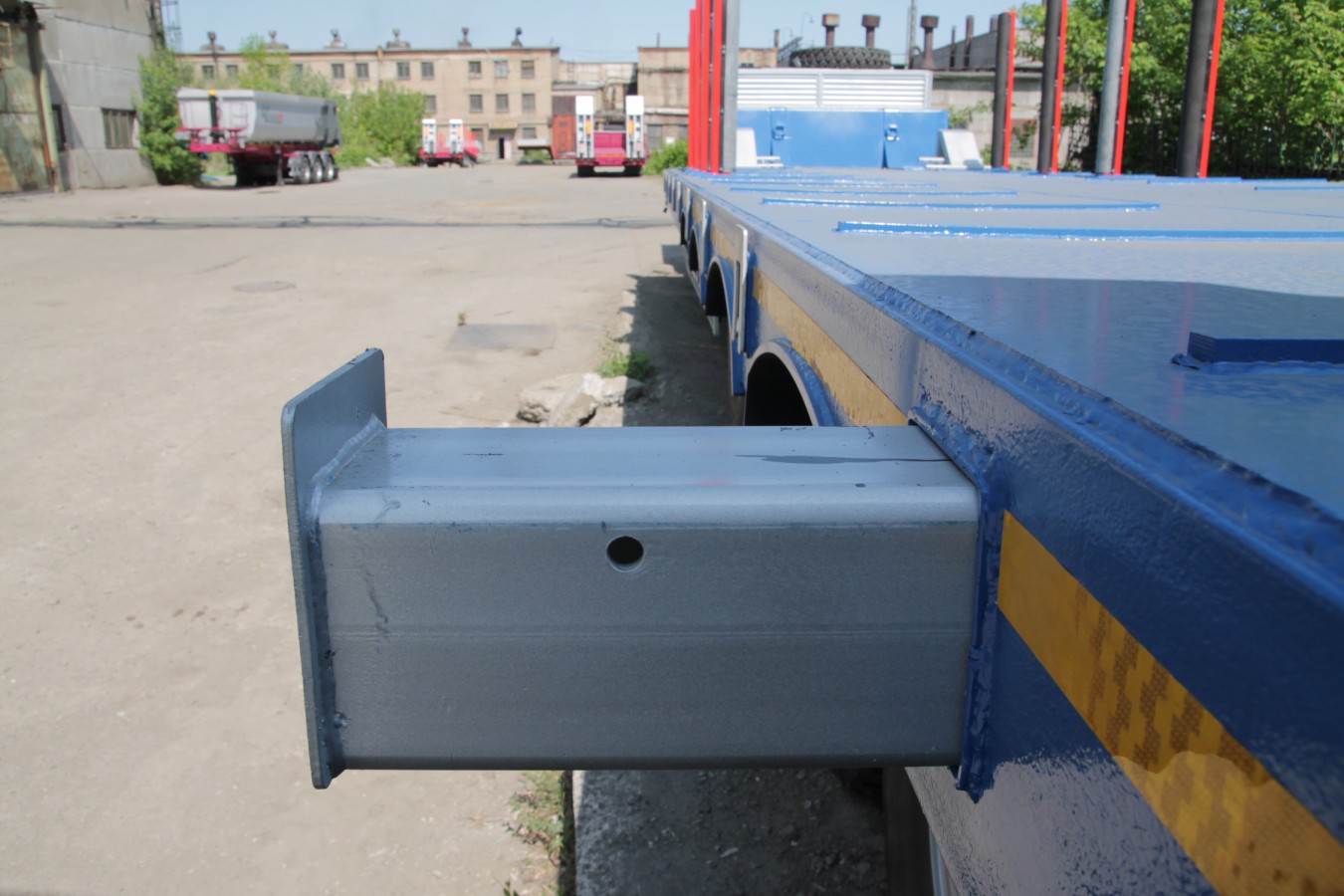 Полуприцеп-тяжеловоз чмзап 99903 по спецификации 070 я