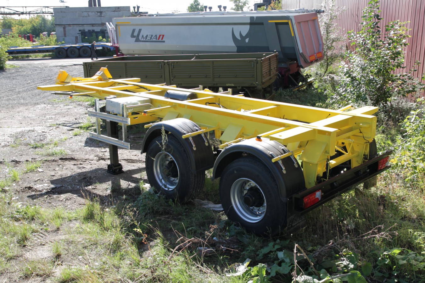 Полуприцеп-контейнеровоз чмзап 99874 по спецификации 025